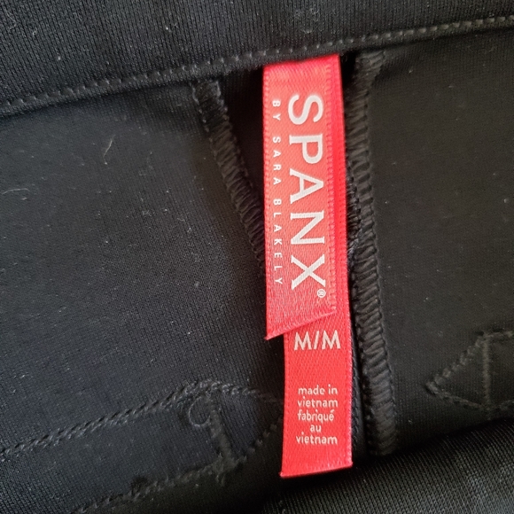 Spanx The Perfect Pant Slim Straight Ankle Backseam in black size Medium - Picture 13 of 16